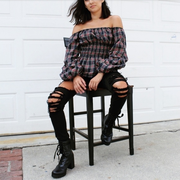 🚨//The Ginger// Plaid puff sleeve - Picture 3 of 7